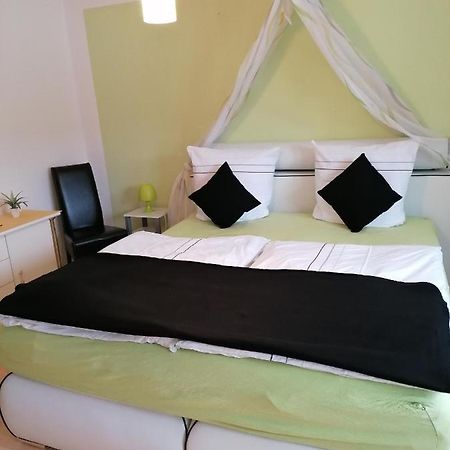 Lauingen Ferienwohnung Mannes מראה חיצוני תמונה
